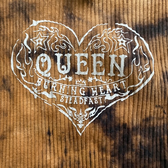 Black Bleach Tie-Dye "Queen" Lettuce Trim Cropped Tank Top - Picture 2 of 4